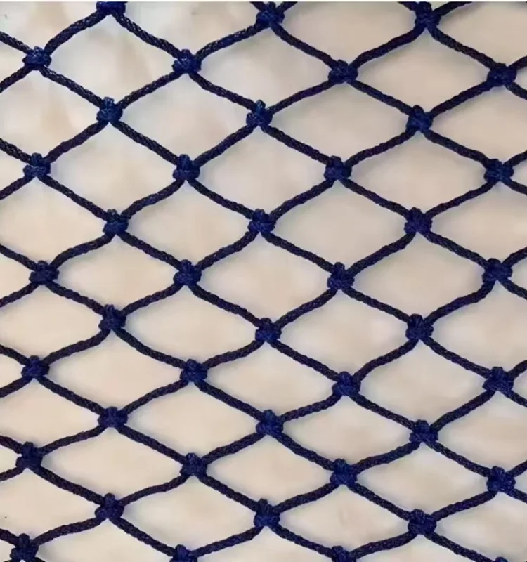 

Durable Anti-Rust Polyester Fishing Net with 15mm*15mm Mesh Knotless Structure Cutting Service for Fish Farm Net Cage