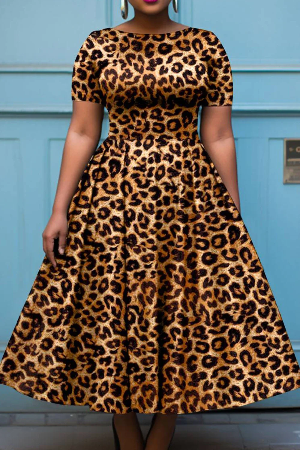 Рисунок 2 - Женское платье больших размеров с леопардовым принтом