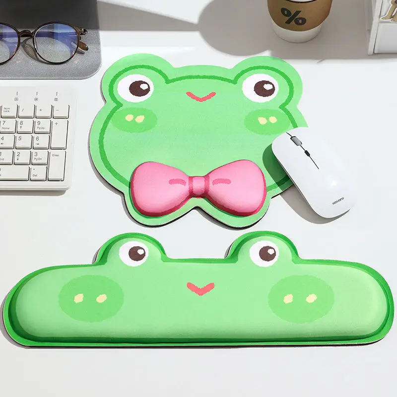 Cute Frog Wrist Rest Mouse Pad, Ergonomic Memory Foam Wrist Support Pad, Non-Slip Base Desk Mat for Office & Gaming
