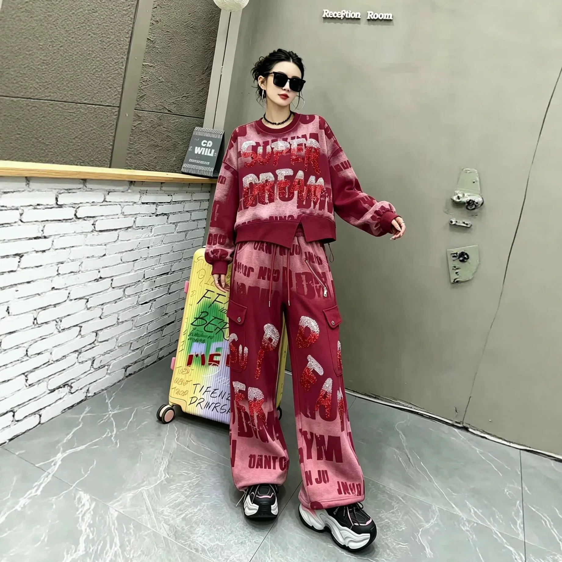 High Street New Autumn Winter Gradient Letters Hot Diamond Thicken Fleece Pullover Top Elastic Waist Floor-length Wide Leg Pants