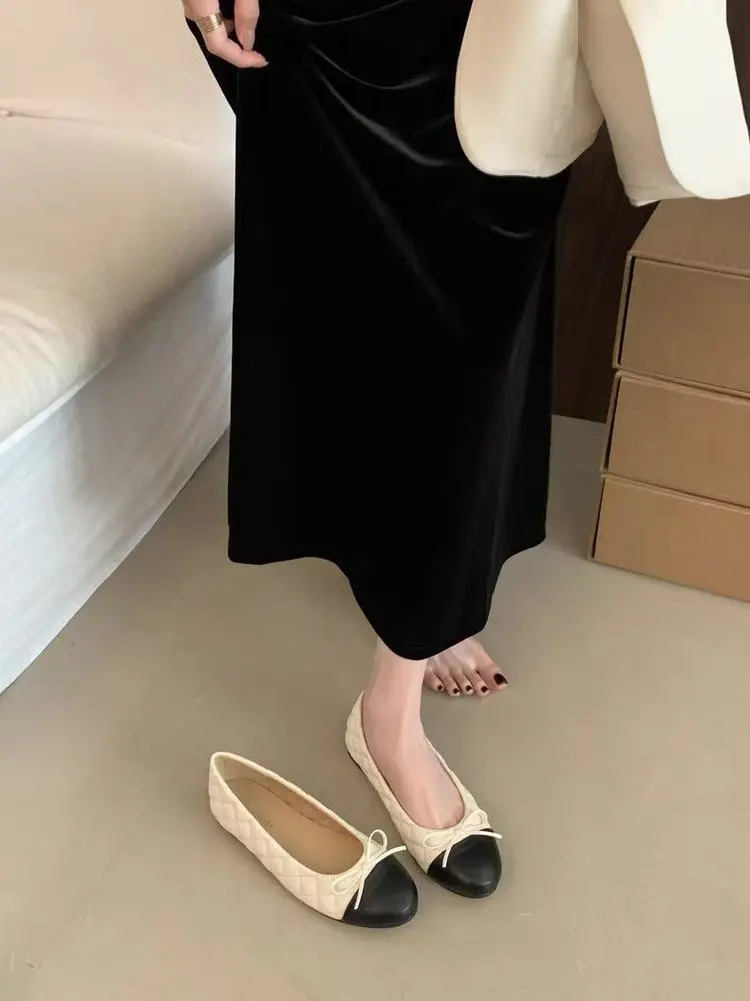 Zweifarbige Damen-Loafer mit Schleife und flachem Absatz, zum Hineinschlüpfen, runde Zehenpartie, bequeme Vintage-Schuhe für Büro, Alltag, Party – Detail 6