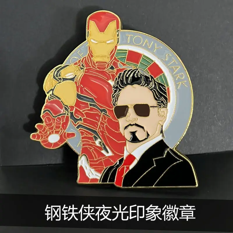

Marvel Мстители Железный Человек Аниме Мультфильм Милый Светящийся Значок Креативная Пара Рюкзак Подвеска Марк Брошь Подарок Оптовая Продажа