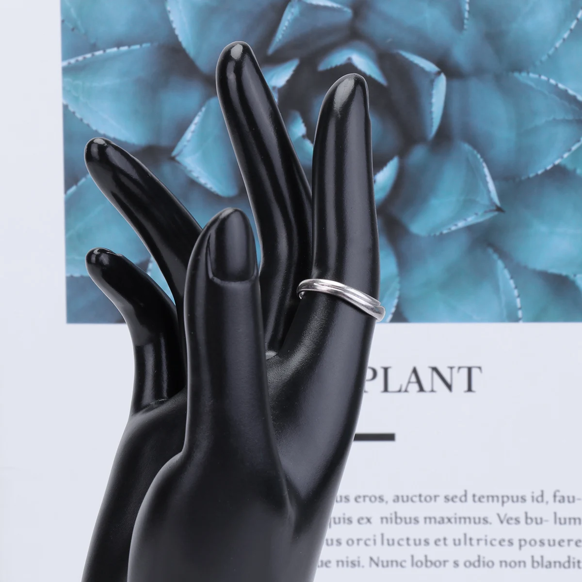 

Creative Hand Shape Ring Holder Durable Jewelry Display Rack Bracelet Organizer For Use Stylish Showcase Tool For