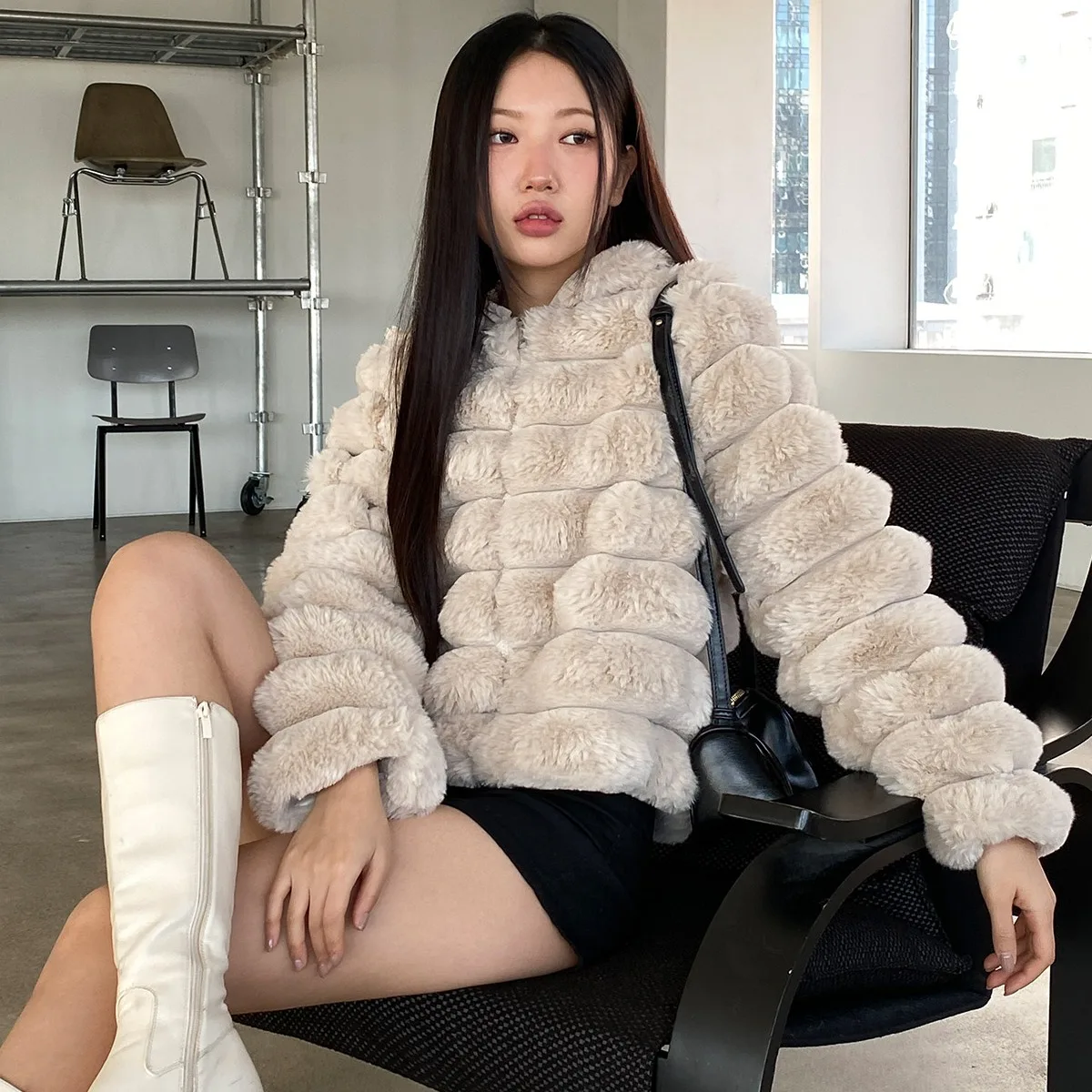 여성용 가을 겨울 한국 스타일 시크 루즈 패셔너블 후드 친환경 인조 모피 소프트 탑