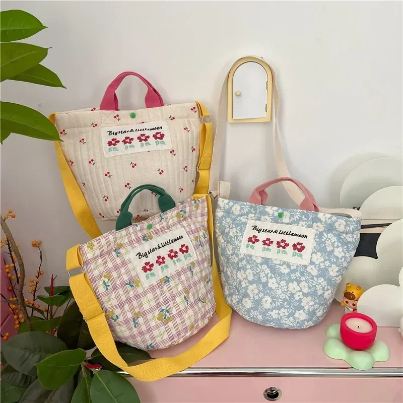 Large Mommy Handbag Kids Portable Women's Flower Embroidered Capacity Bucket Crossbody Bags Canvas Quilted Cotton Shoulder Bags