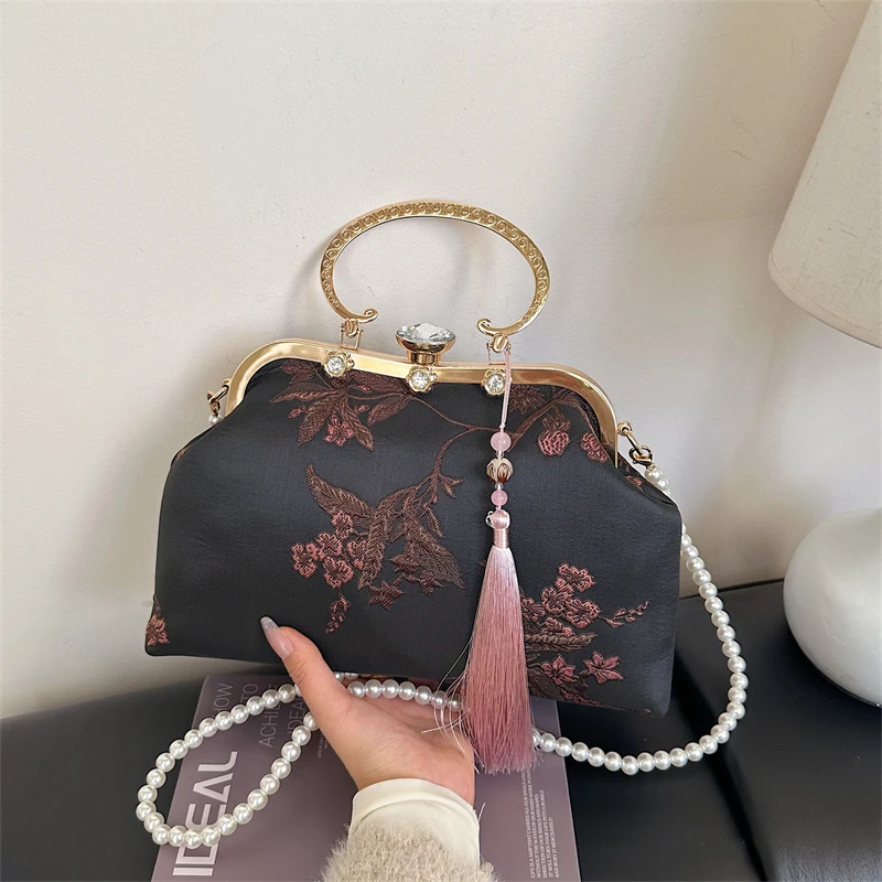 

Fashion Women Embroidered Shoulder Bag Tassel Evening Handbag Wedding Party Bride Purse Elegant Durable Crossbody Bag for Girls