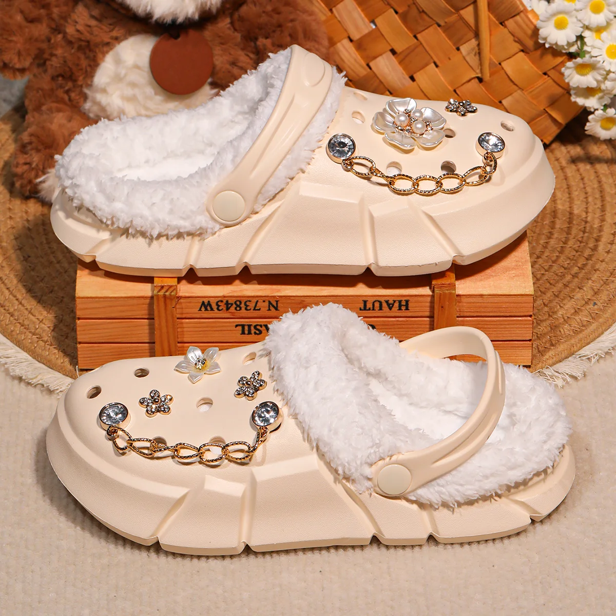 Mädchen-Clogs mit Fellfutter, gemütliche, bequeme Winter-Hausschuhe, weiche, warme Hausschuhe für Kleinkinder und größere Kinder, Modell 3057. – Detail 10
