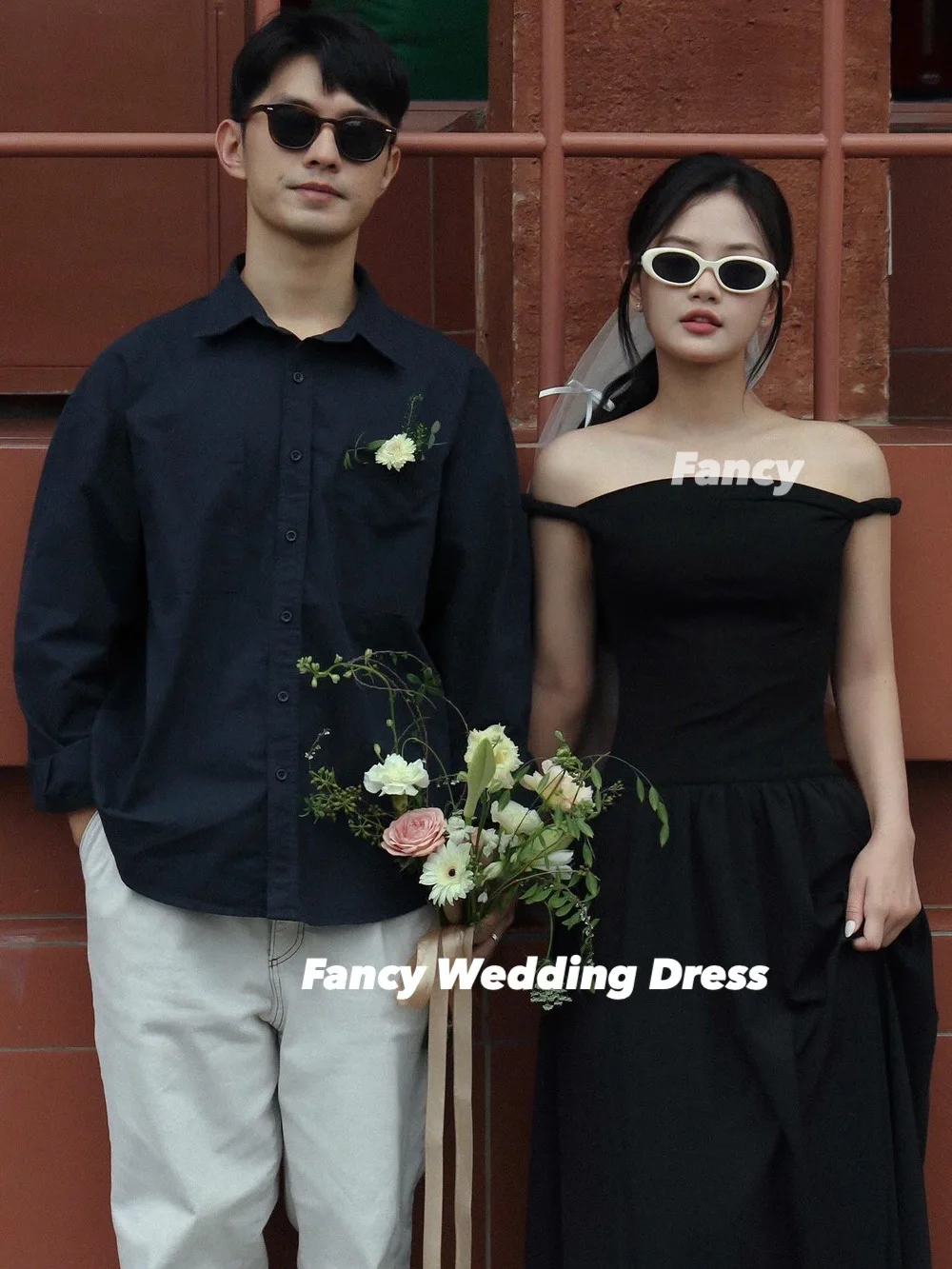 Fantasia simples fora do ombro coreia vestido de casamento elástico cetim uma linha vestido de noite comprimento do tornozelo volta espartilho personalizado