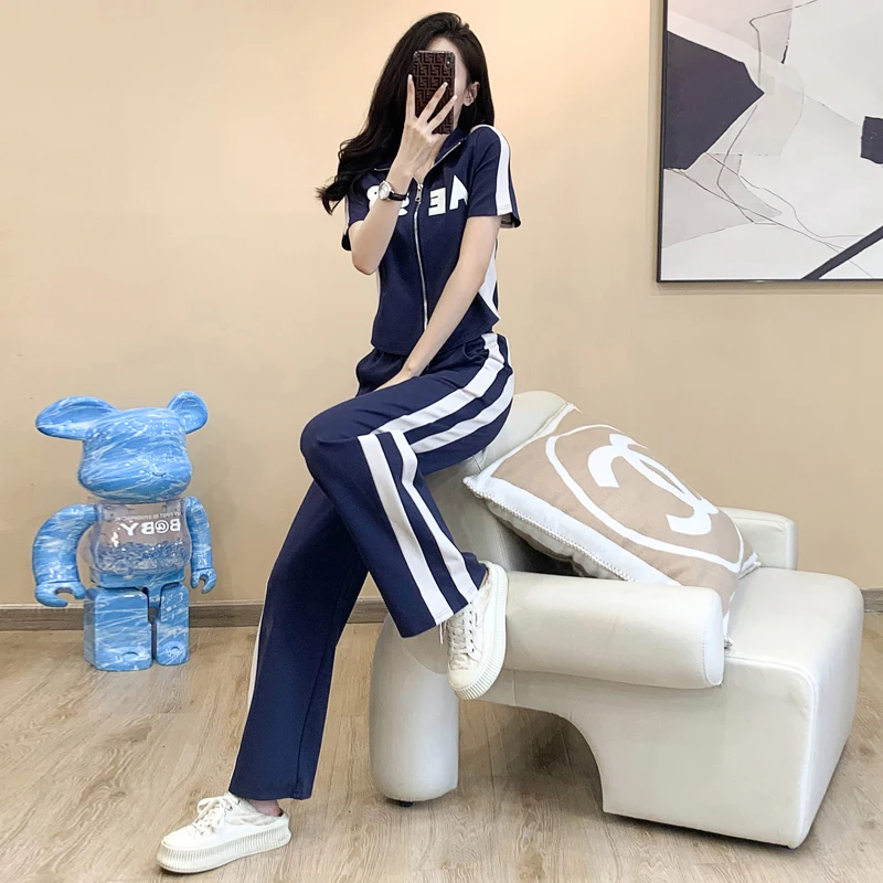 high-Quality Navy Blue High-end Fashion Casual Sports set for Women\'s Summer 2024 new Short Sleeved top and Pants two-Piece set