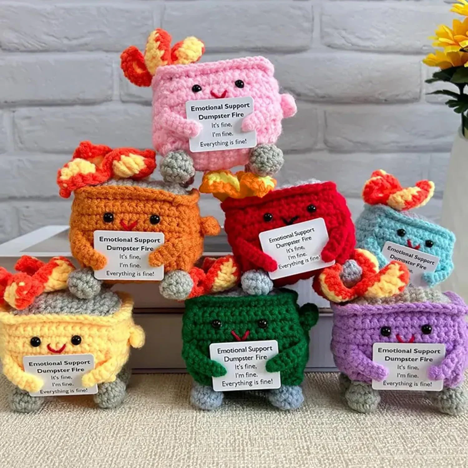 1pc cadeaux de soutien émotionnel, ornements de décoration de bureau en peluche créatifs faits à la main, mini décoration d'ameublement mignonne intéressante, cadeaux adaptés aux vacances et au anniversaire pour encourager les amis, décorations pour la maison