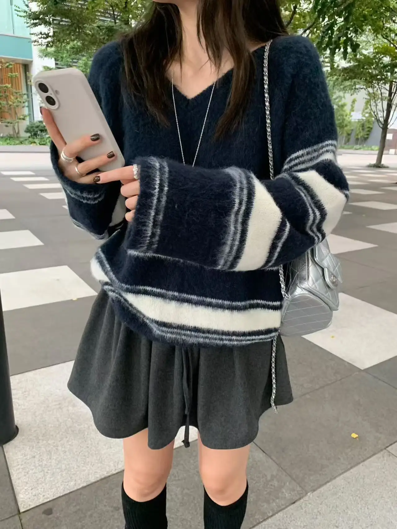 Y2K سترة متماسكة الخامس الرقبة الطبقات مخطط الخشن كسول نمط البلوز تنوعا