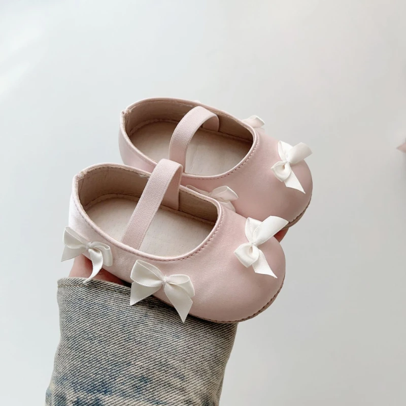 

Fashion Girl Casual Shoes 2026 Spring New Kids Bow Princess Leather Shoes Simple Versatile Baby First Walkers Zapatos De Mujer