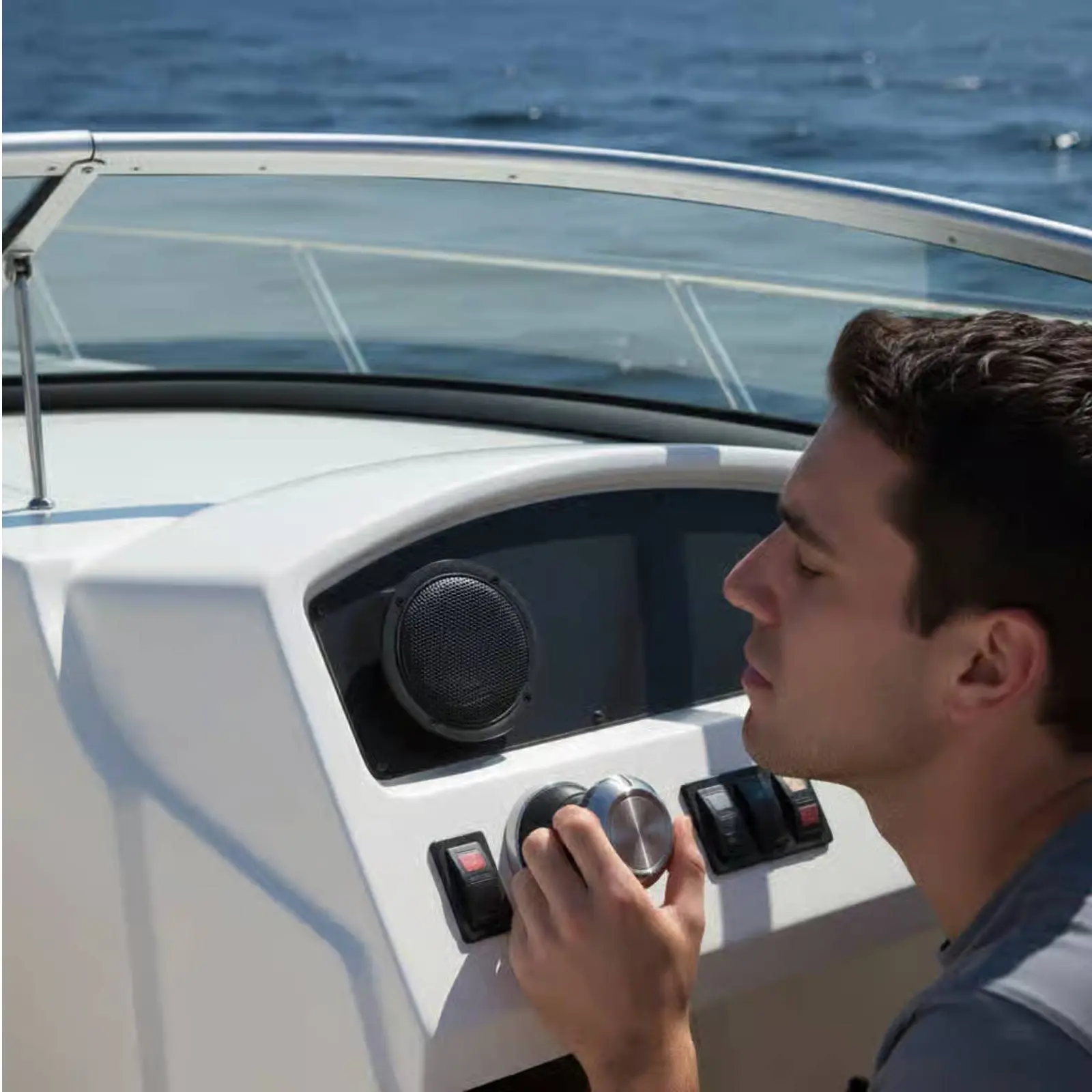 

2 Pieces 4 Inch Boat Speakers Resistant Waterproof Boat Speakers Vehicle Speaker Easy Installation 60W Maximum Power for Spas
