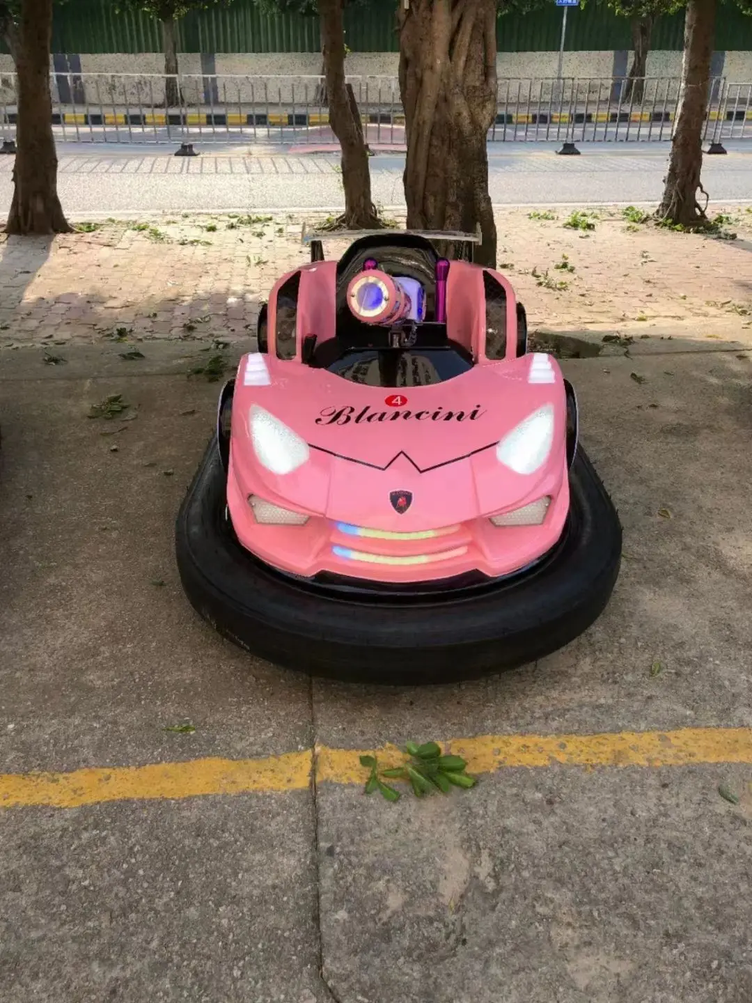 Custom Kids Toy Battery Electric Ride on Car Mini Kids Outdoor Bumper Car Vehicle Amusement Park Rides Mini Bumper Car for Sale