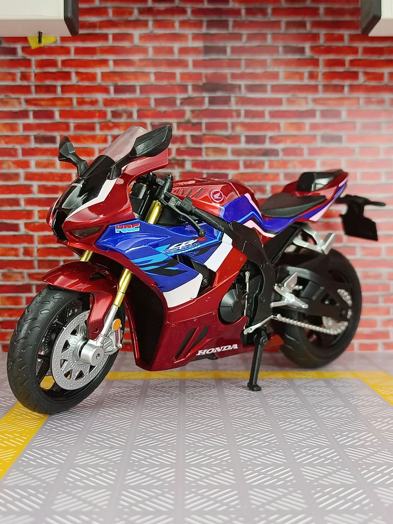 1:12 CBR1000RR-R سبيكة موتوكروس مرخصة نموذج دراجة نارية لعبة سيارة جمع هدية ثابت يموت الصب الإنتاج