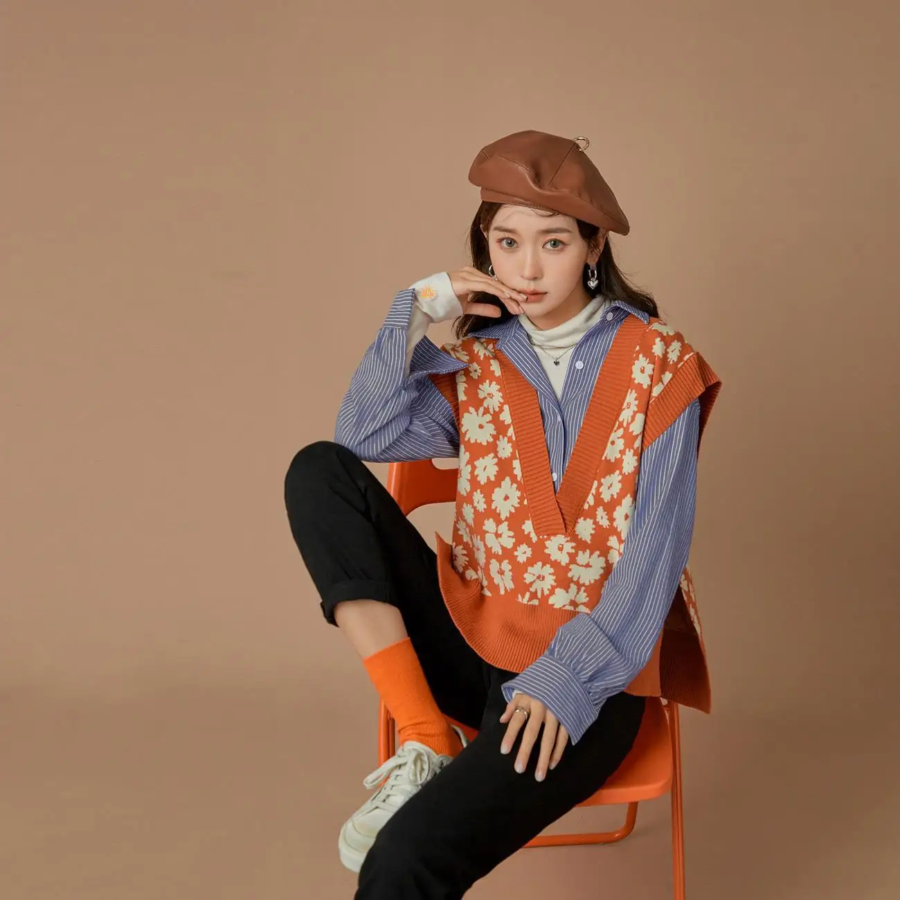 Sweater Woman autumn/winter Knitting Sleeveless Loose V-neck Floral Short woman's Sweater Dropshipping Big Sale GXY0389
