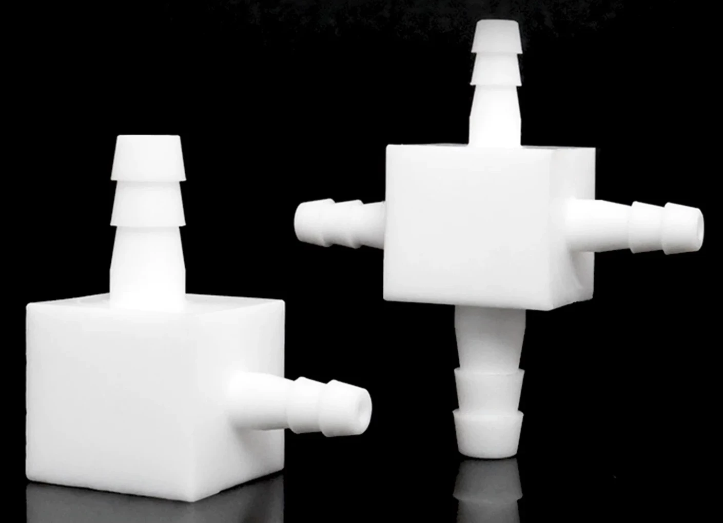 2.5 4 6 8 10 12 14 16 18 20 mm Hose Tail Barb PTFE Elbow Tee 3 Ways Cross 4 Ways Pipe Fitting Coupler Joint Labrotary