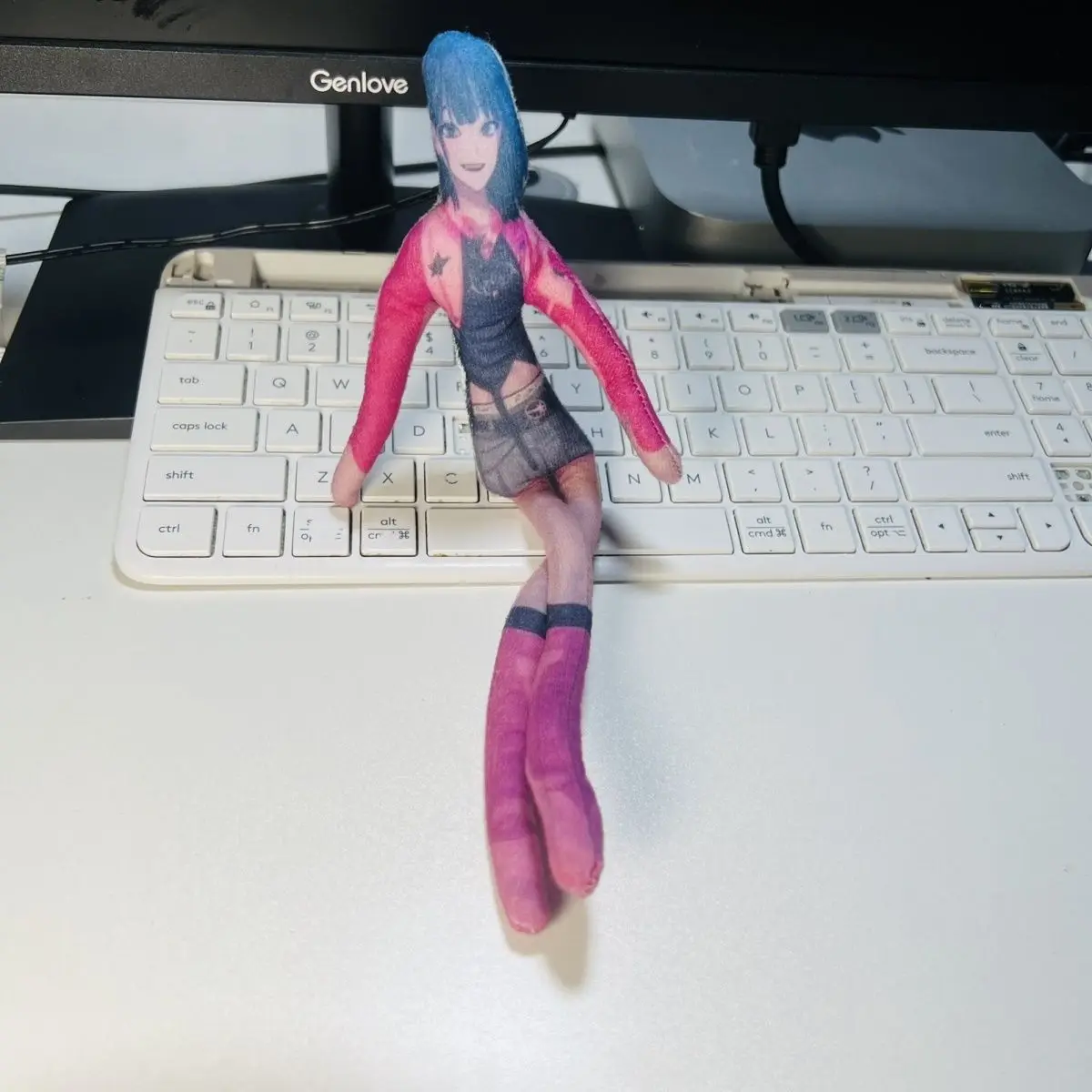 陸光リンククリックアニメコスプレぬいぐるみ可動式抽象ボディワイヤースケルトンハロウィン小道具