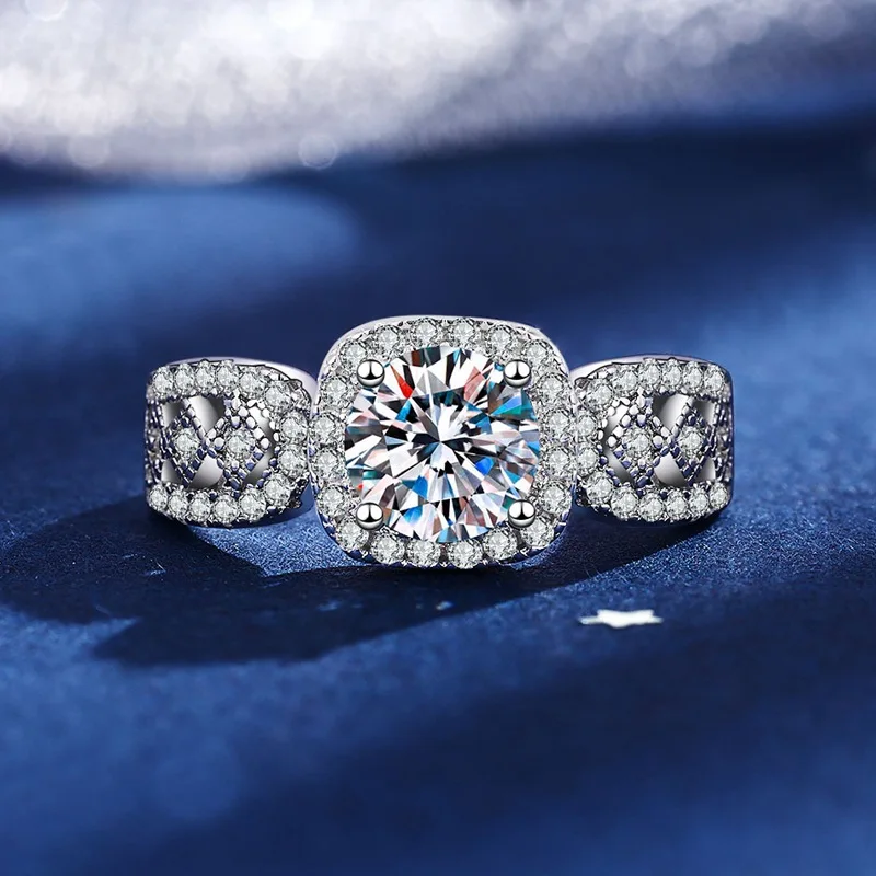 

Literary Square Setting Vintage Lace Ring Women's PT950 Platinum 1Ct Moissanite - Vintage charm, daily versatile