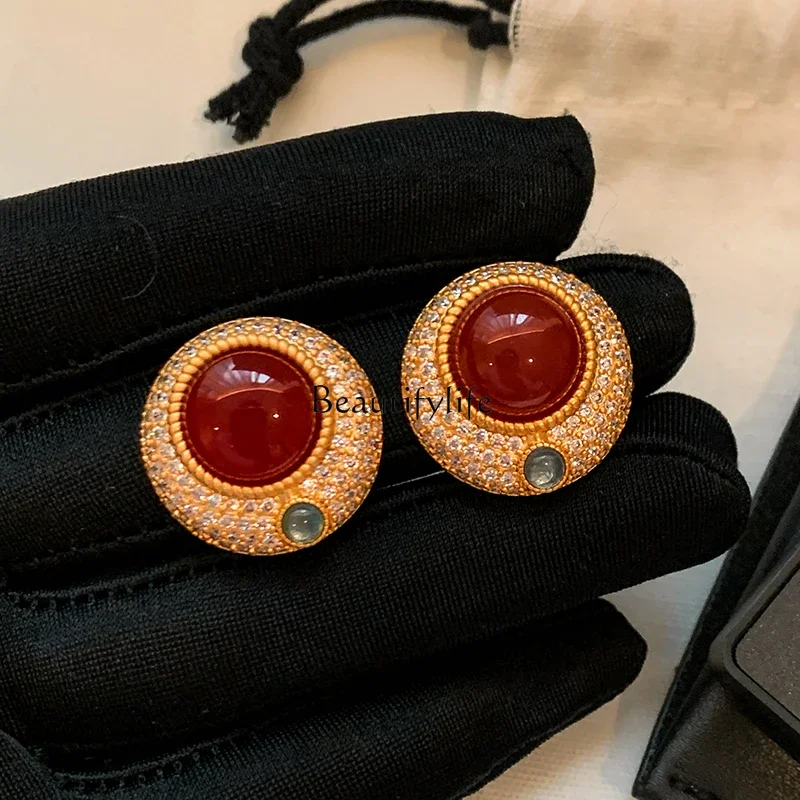 Red Hong Kong style retro agate earrings women's light luxury niche high-end medieval stud earrings