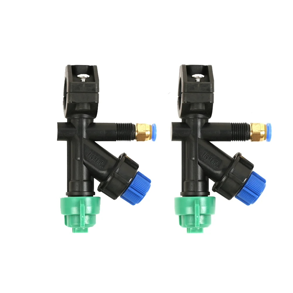 

Напорное сопло, подходящее для труб диаметром 20 мм и 25 мм, с быстросъемными деталями диаметром 8 мм.