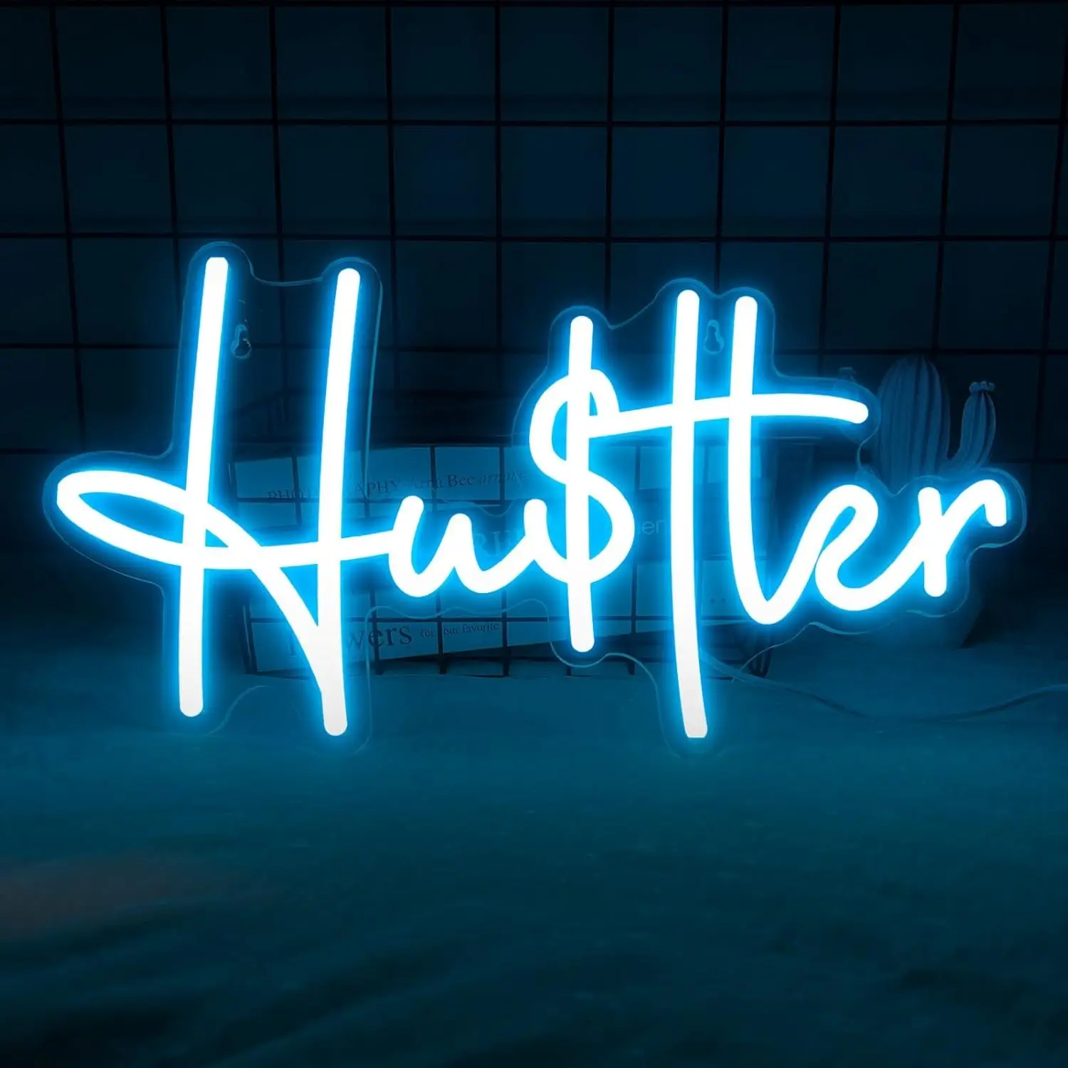 Hustle Neon Signs, USB Powered Neon, Gym Room Men's Cave Decor, Gifts