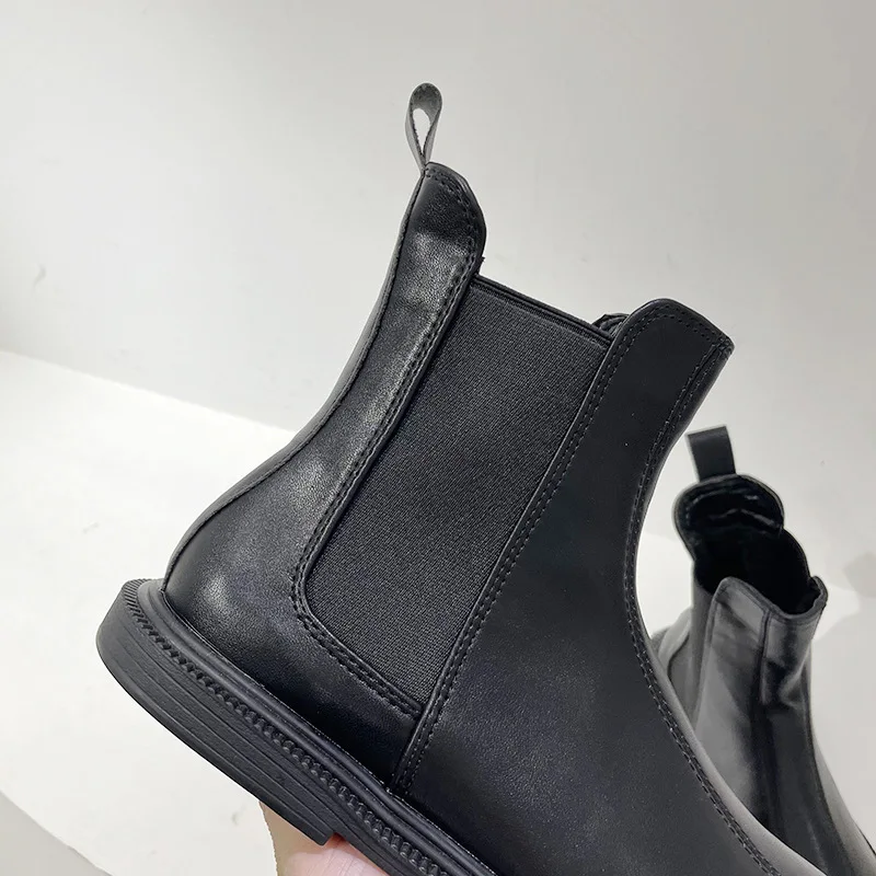 Soft Leather Short Boot for Women 2022 Winter New Chelsea Chimney Boot Temperament Women Boot Flat Casual Bare Boot Boots Femmes