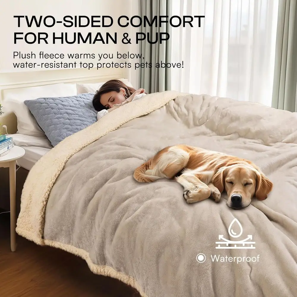 Funda de sofá reversible de forro polar Sherpa, manta impermeable para perros para sofás, adecuada para mascotas pequeñas a grandes, tamaño king beige oscuro (