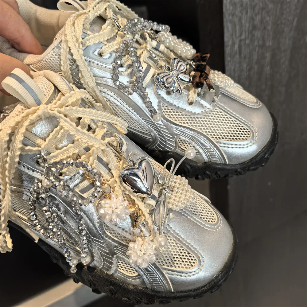 

Silver Crystal bow Shoelaces Charms for Sneakers Decorations Pearls love Shoe Charm Buckle DIY Shoes Accessories 1Pc/2Pcs