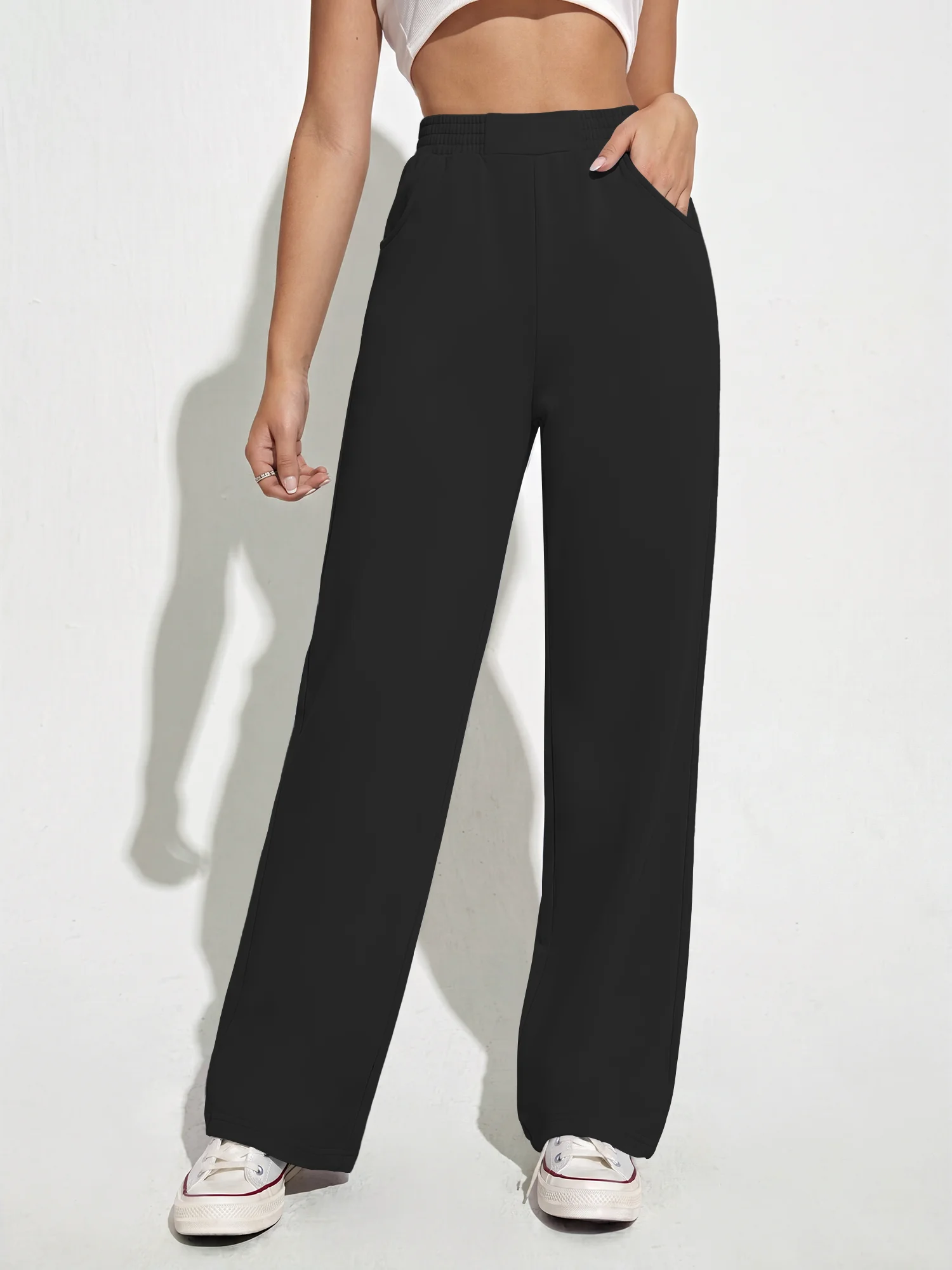 Modern Gen‑Z Daily Straight Sweatpants, Functional Side Pockets for Spring‑Fall Urban Stroll and Vacation Outing Matching