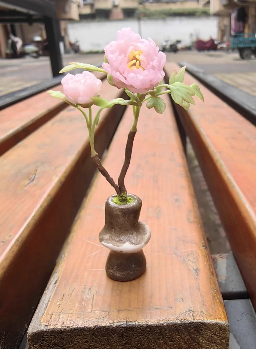 Рисунок 3 - Миниатюрный цветочный набор ручной работы