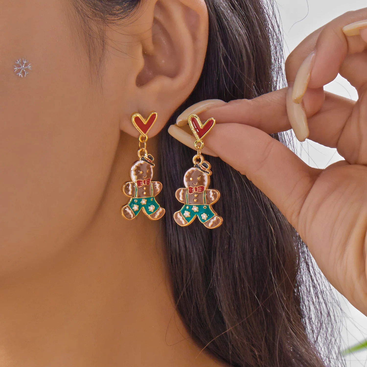 

Cute Christmas Heart Gingerbread Man Earrings for Women Funny Santa Claus Wreath Snowman Earrings Friendship Jewelry Gifts