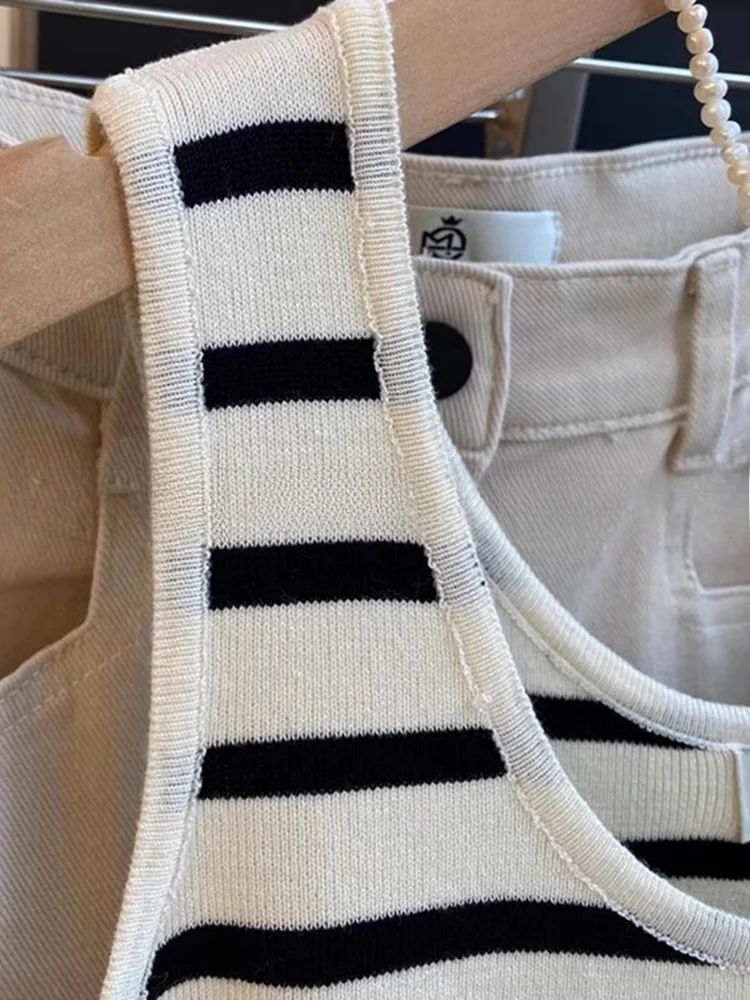 Coreano Stripe U-Ne Dimagrante Gilet lavorato a maglia di seta del ghiaccio Capispalla estivo da donna ort Svel oulder Pad Vest