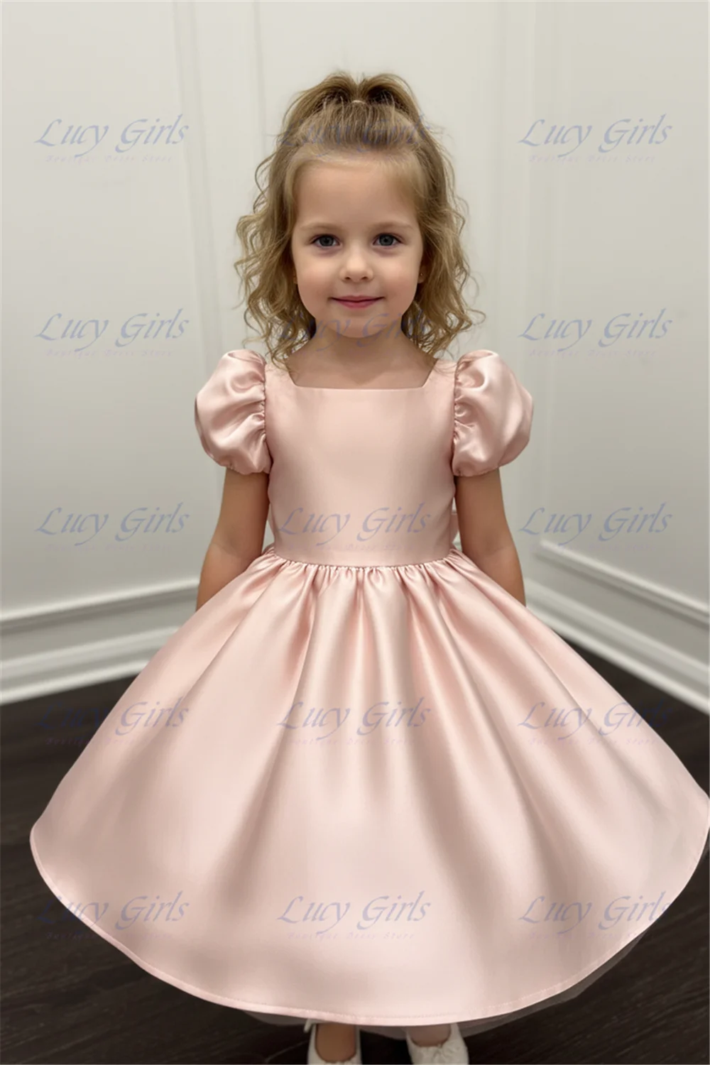 Quality Flower Girl Dress Short-sleeved Green Satin Fluffy A-Line for Kids Girls Wedding Birthday Party Evening Ball Gowns