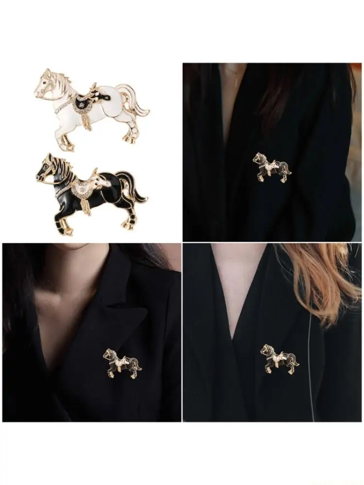 31BF Metallic Horse Pin For Outfit Enhancement Ergonomic Design Jewelry Safe Fastener