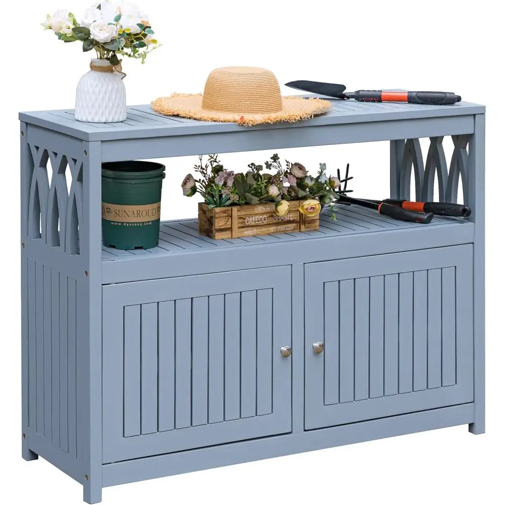 

Серый уличный шкаф для патио с магнитной дверцей, полками, местом для хранения, подставкой для телевизора и столиком для растений