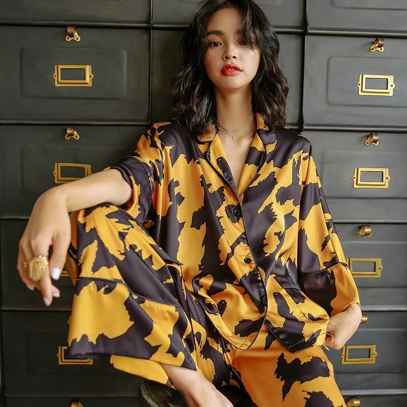 New Silk Satin Pajamas Set Women\'s Spring Autumn Loungewear Abstract Printed Gold Black Sleepwear Can Be Worn Outside Leisure