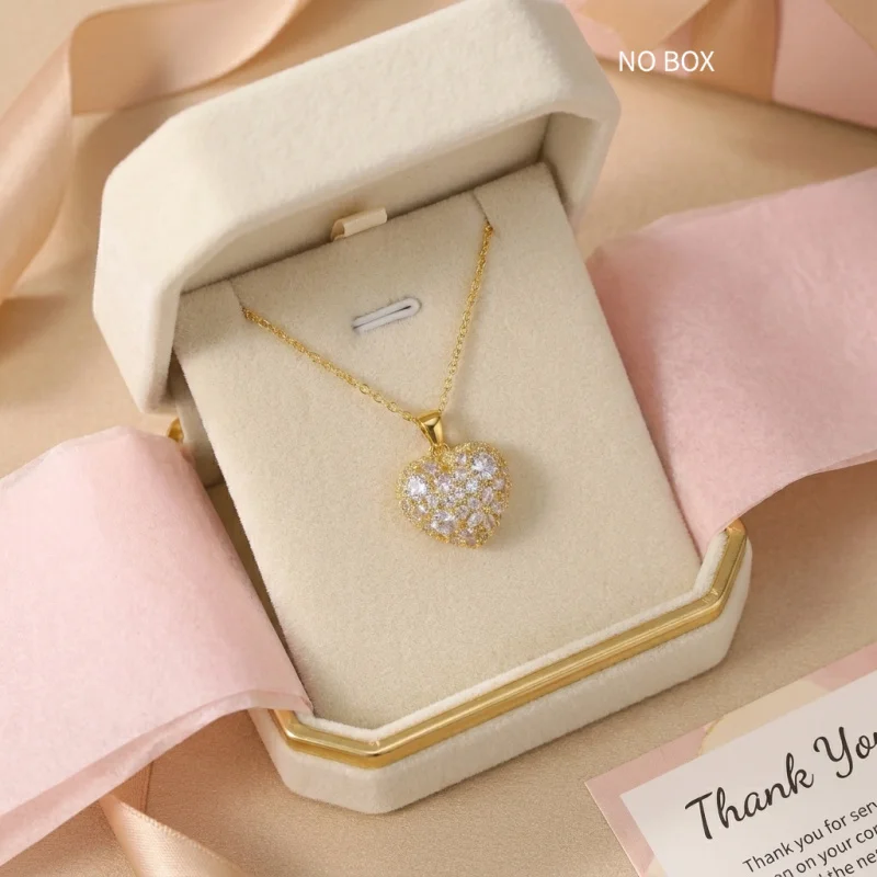 Palace-style light luxury heart-shaped necklace with a luxurious and elegant vibe, versatile collarbone chain, sweet and delicat