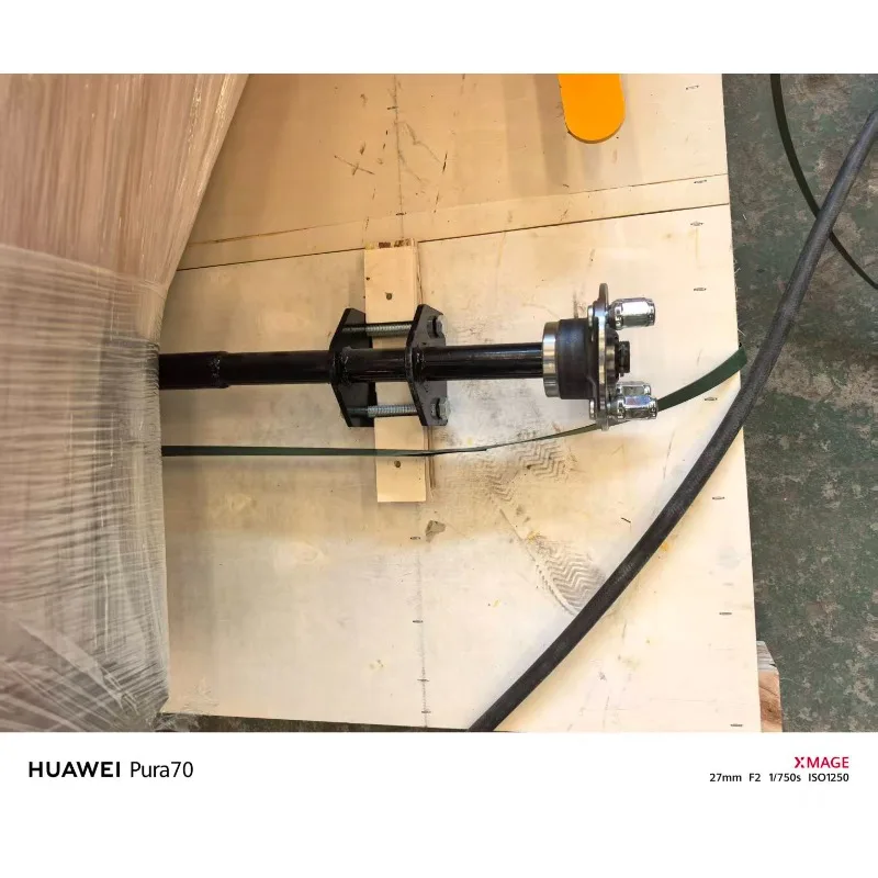 Hydraulic Forced Feeding Forestry Cutting Forestry Wood Log Waste Wood Chip Crusher Shredder Wood Chipper Machine