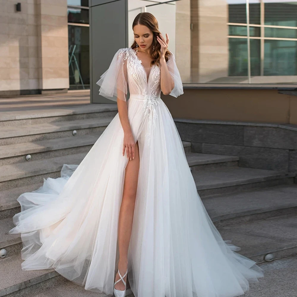

Sexy Beautiful V-Neck Wedding Dresses Lace Appliques Backless Fluffy Sleeves With High Split Ends Sweep Train Side Soft Tulle