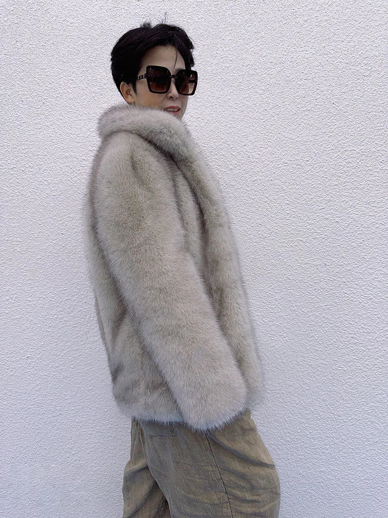 2025 Winter Ins Hot Fashion Girls Oversized Gradient Fur Coat Women Thick Warm Outerwear Fluffy Faux Fox Fur Jacket