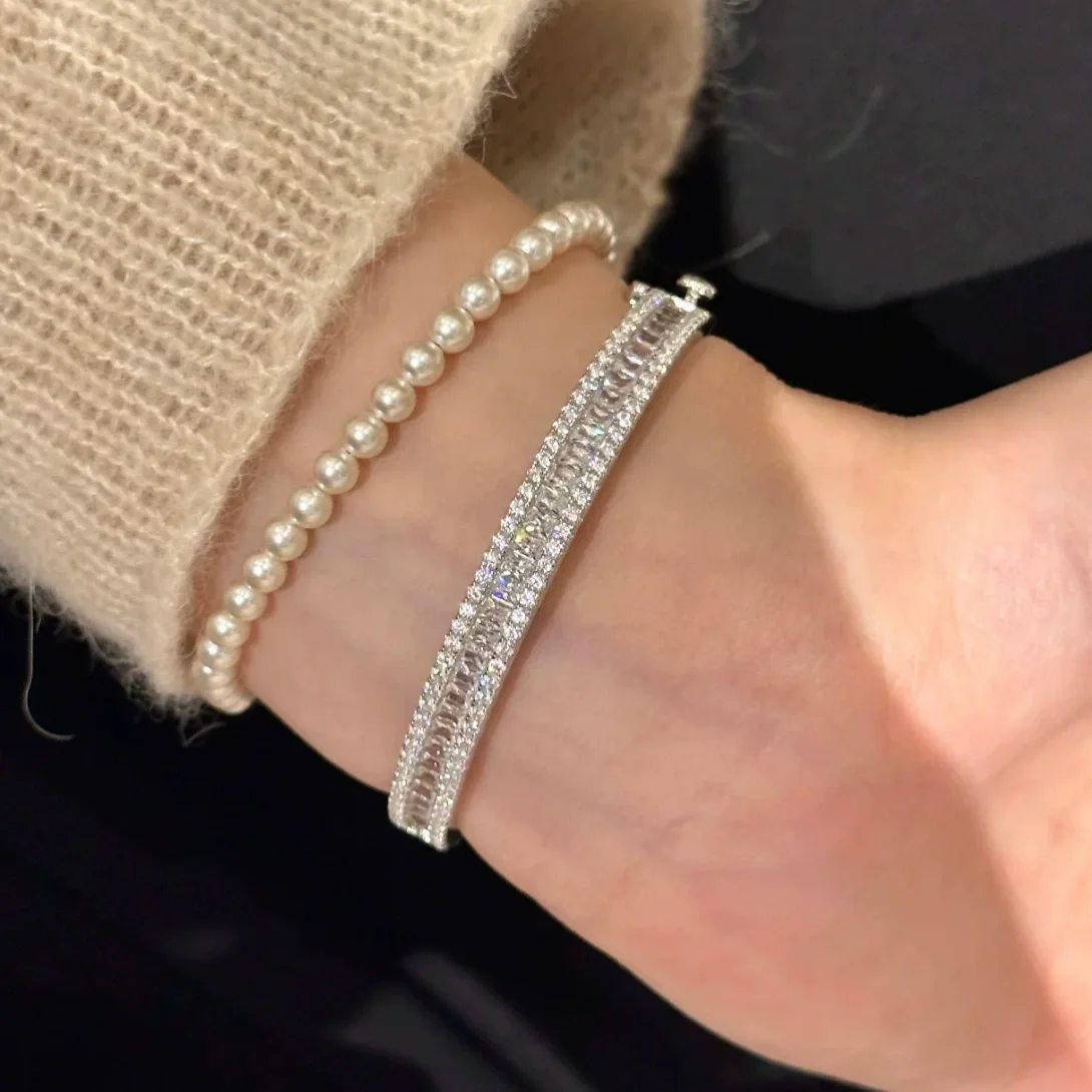 

French luxury T square zircon bracelet row of zircon delicate sparkling summer hand accessory for womeen