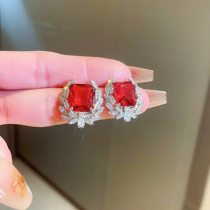 Huitan Bright Red Crystal Stud Earrings for Women Chic Elegant Female Engagement Ceremony Accessories Fashion Shinning Jewelry