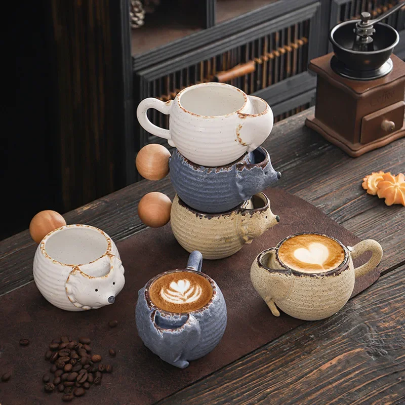 

Creative Ceramic Mug with Wooden Handle, Good-looking Animal, Stoneware Coffee Cup, Domestic B & B Tea Cup