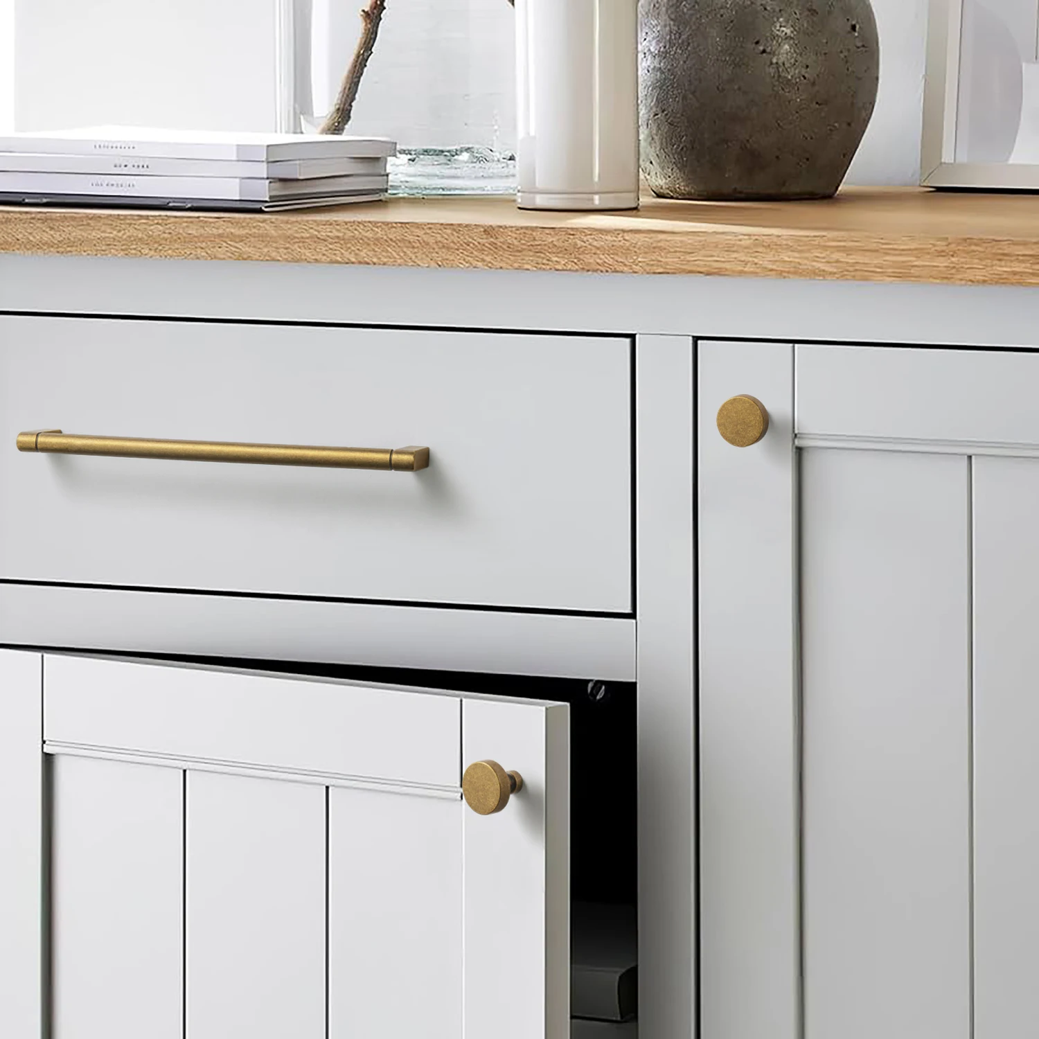 Solid Zinc Alloy Cabinet Handle Furniture Long Handle Kitchen Cabinet Knob and Pulls Sturdy Wardrobe Drawer Handle