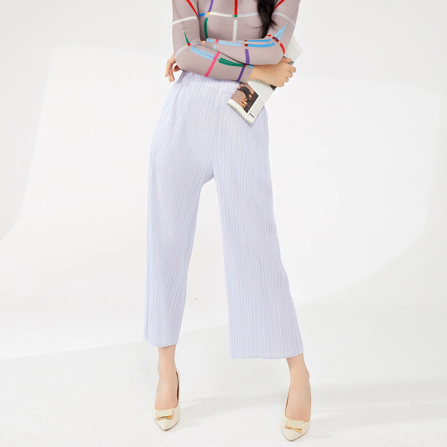 High Quality Women's Summer Fashion Breathable and Stretchy Wide Leg Straight Cropped Pants With Elastic Waist Casual Style