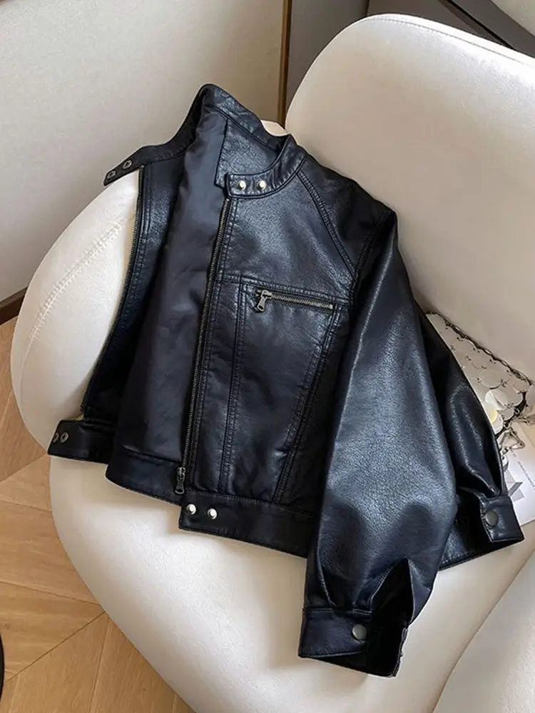 Roupas locomotiva americana curta jaqueta de couro pu feminina 2025 primavera e outono novo design pequeno gola alta jaqueta maré