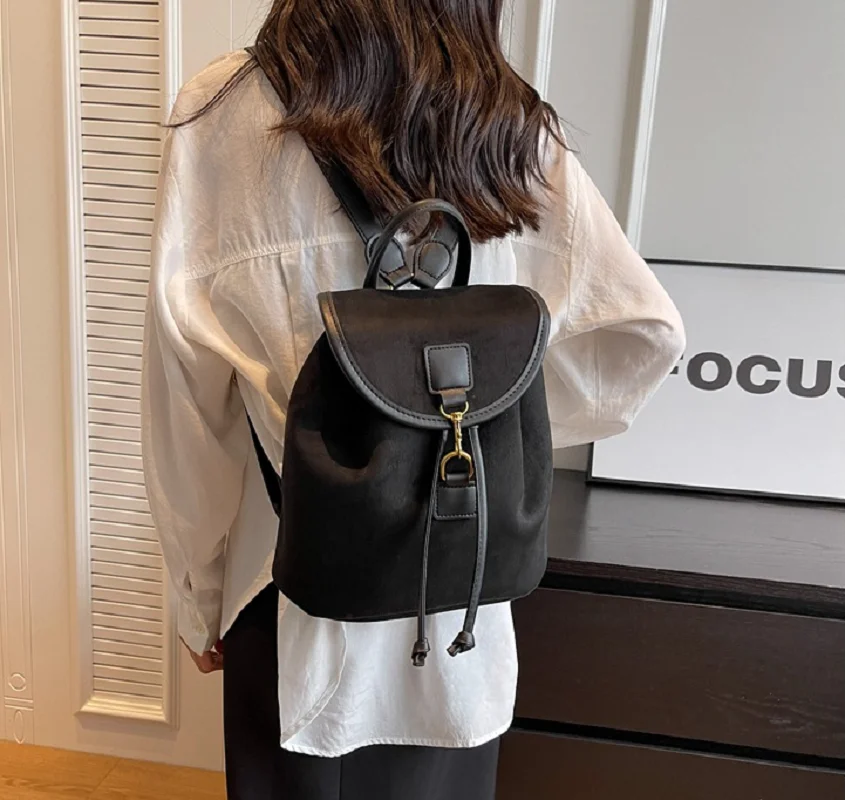 New Korean Women's Fashion Large Capacity Leather Travel Backpack Vintage Bucket Shoulder Bags Preppy Style School Bag Totes