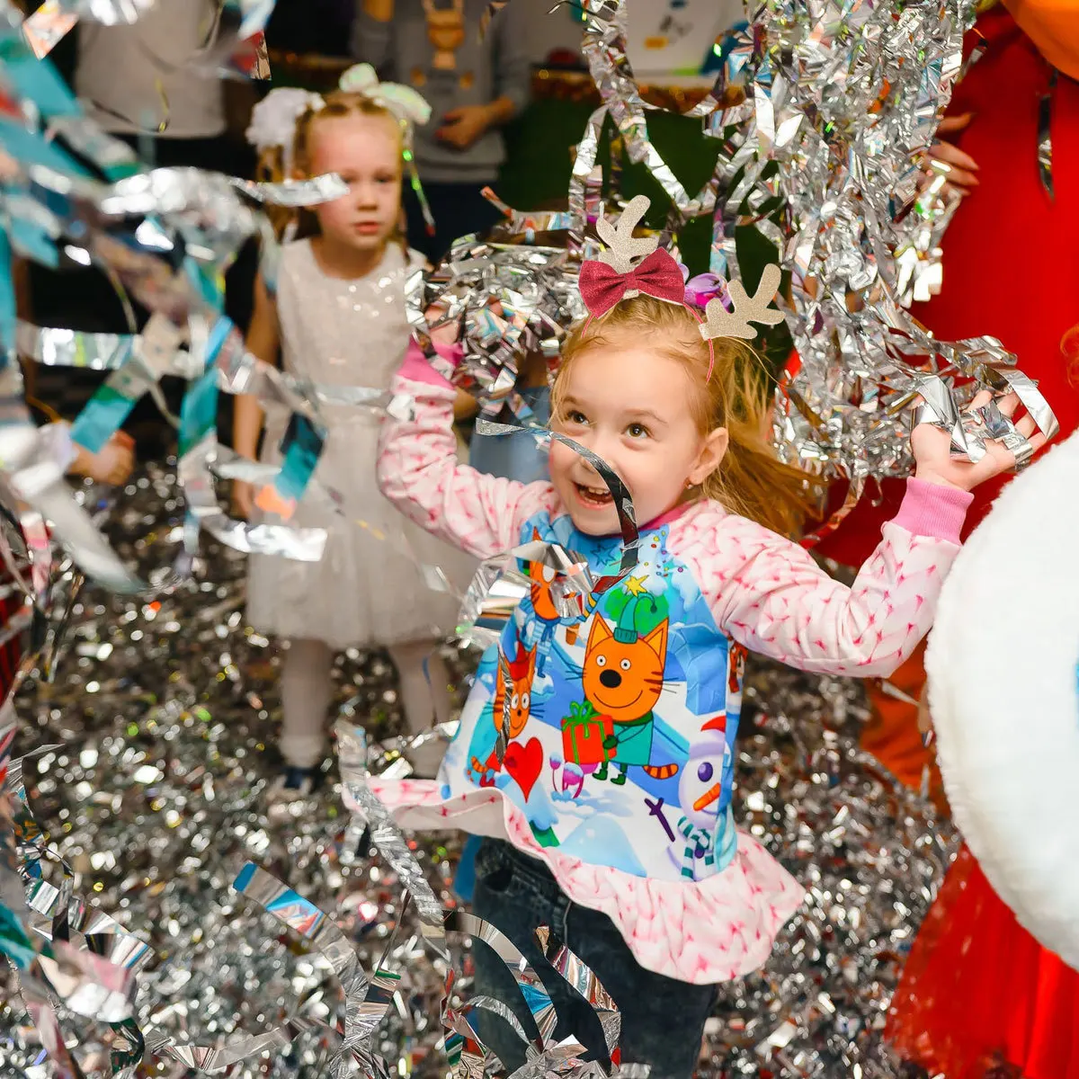 

2pcs Christmas Antler Headband Golden Glitter Hair Christmas Headband Hoop For Kids Holiday Party Costume Accessory