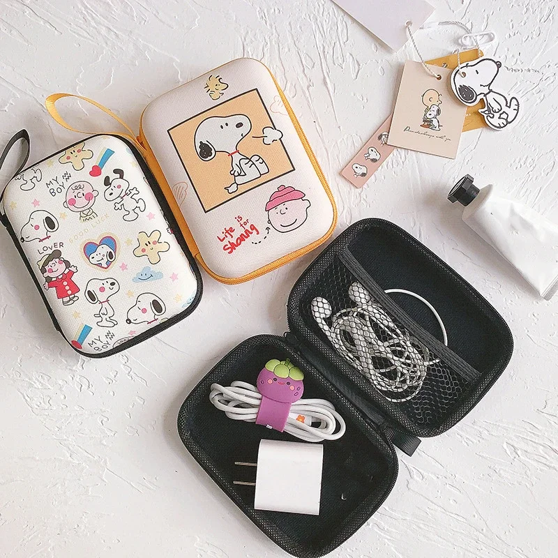 سنوبي المحمولة سماعة حقيبة عملة محفظة كابل أنيمي حالة المحمول محركات الأقراص الصلبة صندوق تخزين السفر كابل المنظم التجميل حقيبة هدية #6